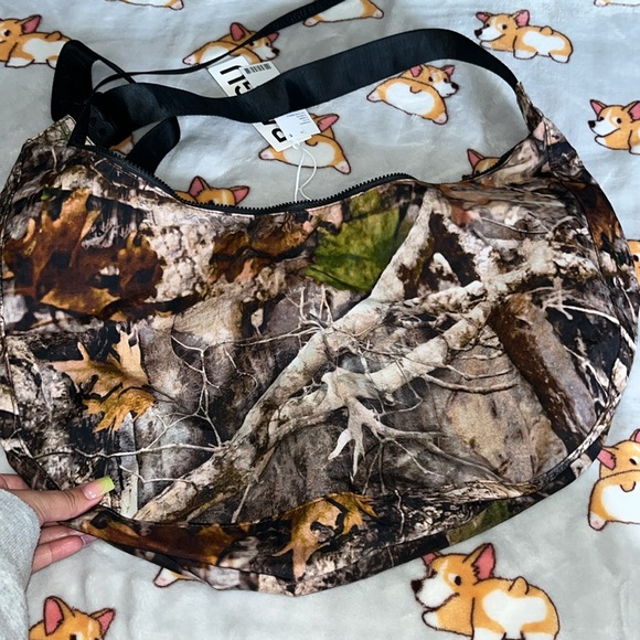 Baggu Large Crescent Photo Forest Bag - Picture 4 of 5